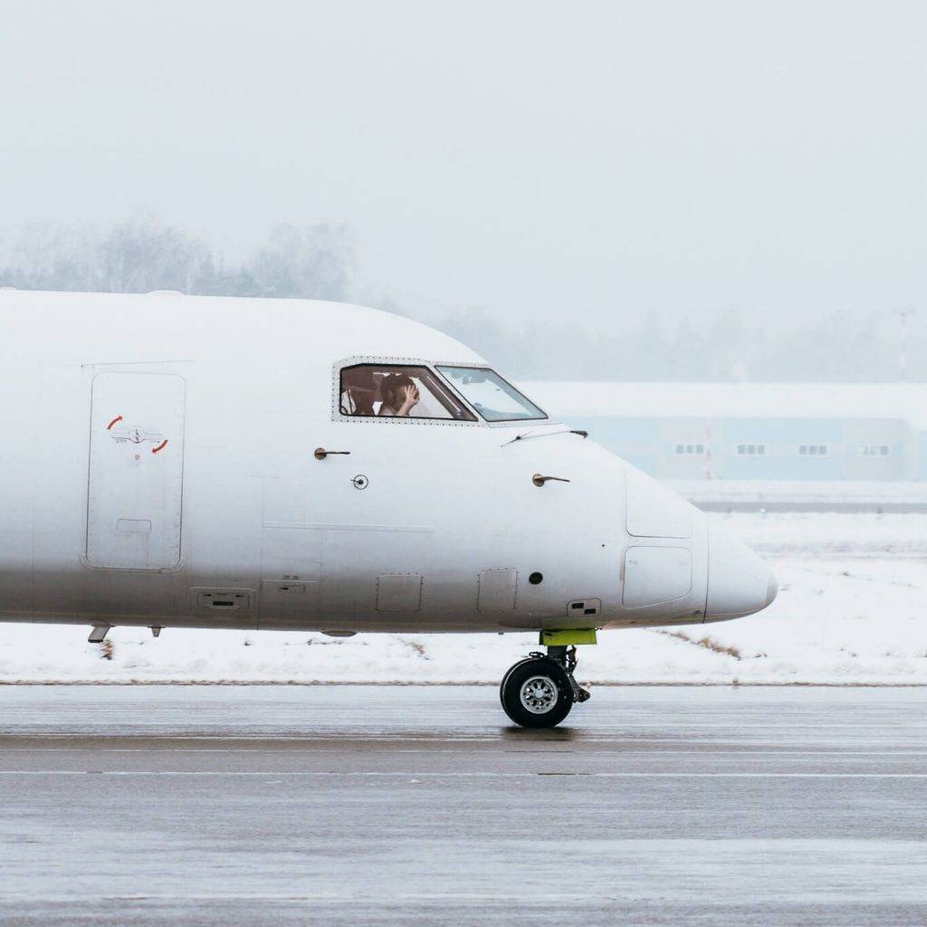 airBaltic" atvadās no pēdējās "Bombardier Q400" lidmašīnas savā flotē 10 airBaltic" atvadās no pēdējās "Bombardier Q400" lidmašīnas savā flotē