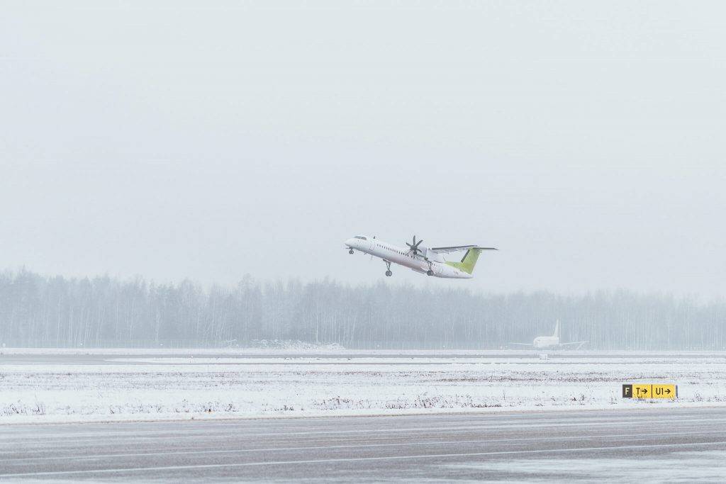 airBaltic" atvadās no pēdējās "Bombardier Q400" lidmašīnas savā flotē 11 airBaltic" atvadās no pēdējās "Bombardier Q400" lidmašīnas savā flotē