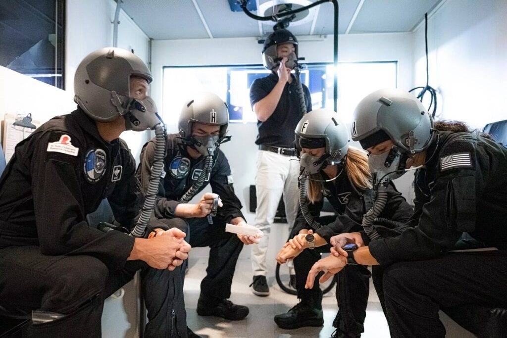 Ar Garmin viedpulksteņu palīdzību veiks pētījumus kosmosa misijas laikā 5 Ar Garmin viedpulksteņu palīdzību veiks pētījumus kosmosa misijas laikā