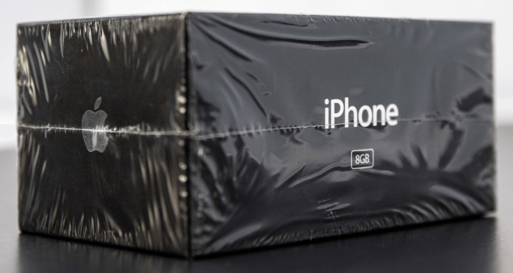 Par kādu cenu tiek tirgots pats pirmais iPhone, nelietots un oriģinālajā iepakojumā?