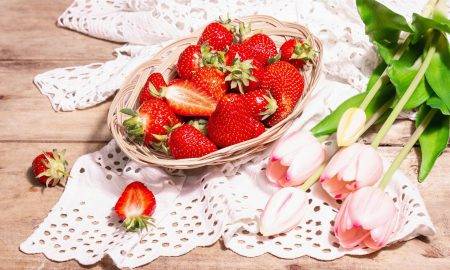 Virtuālais veikals: visu mīlētāju dienā pieprasījums pēc zemenēm pieaug desmitkārtīgi