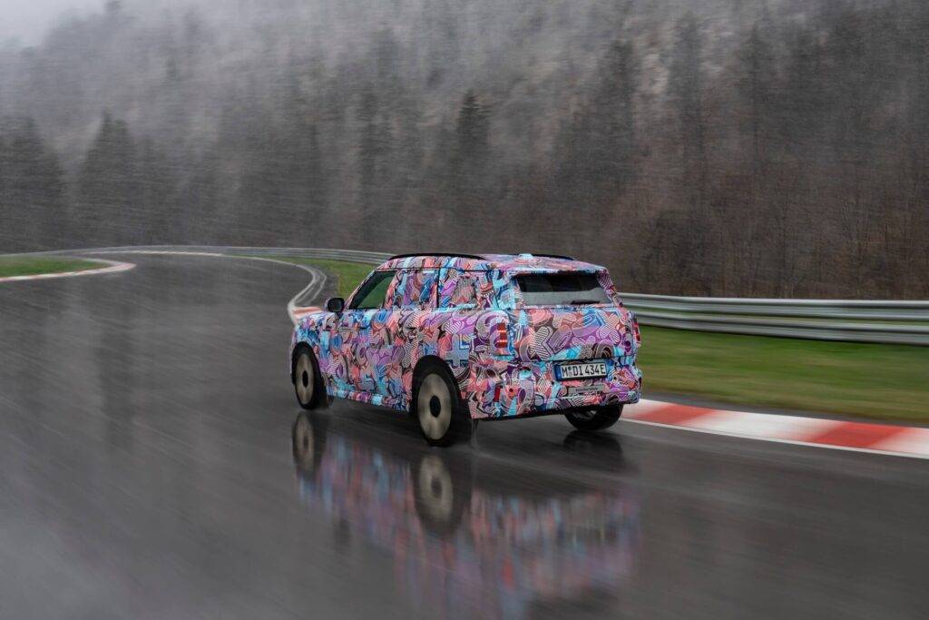 Nākamās paaudzes MINI Countryman jau šogad piedzīvos savu debiju 8 Nākamās paaudzes MINI Countryman jau šogad piedzīvos savu debiju