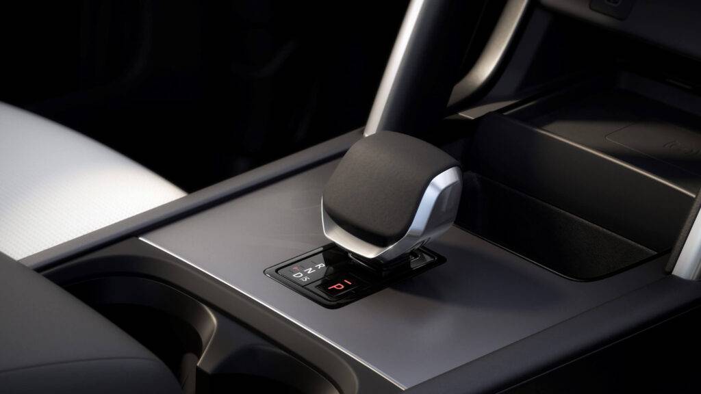 Land Rover prezentē jauno Discovery Sport