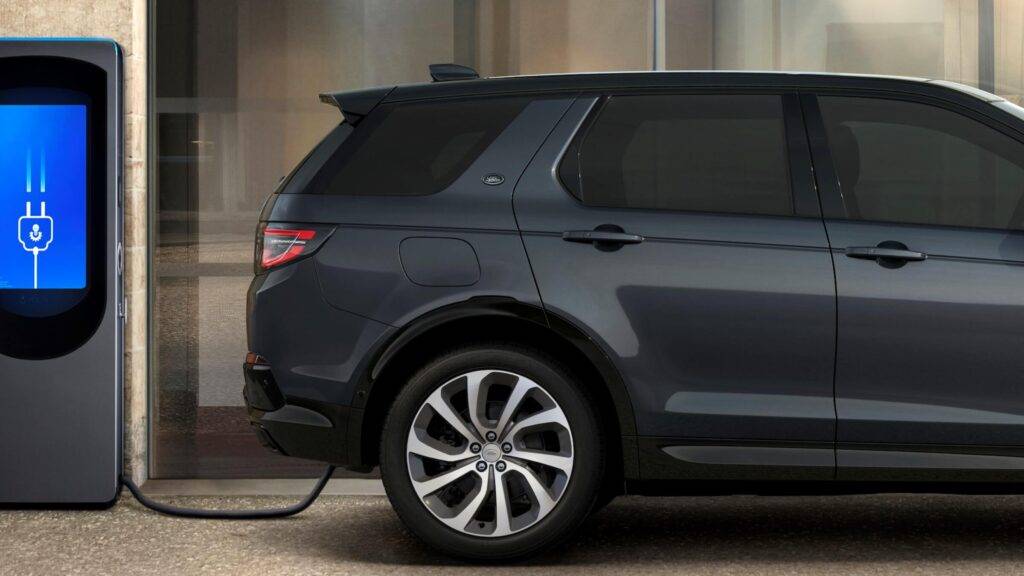 Land Rover prezentē jauno Discovery Sport