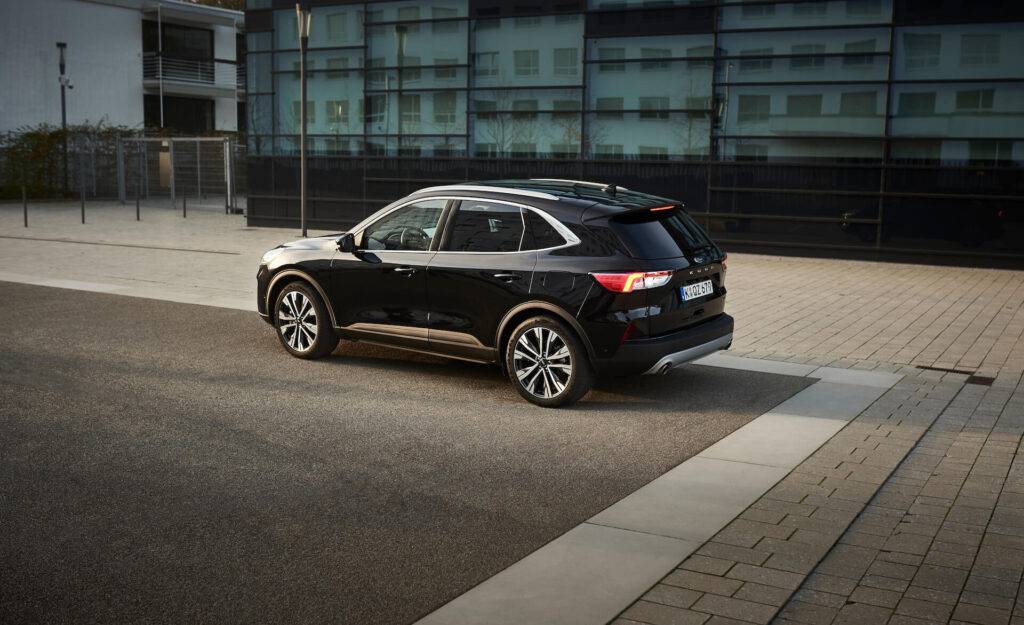 Hibrīda piedziņas automobilis ģimenei – degvielas ekonomija un zemākas emisijas 4 Hibrīda piedziņas automobilis ģimenei – degvielas ekonomija un zemākas emisijas