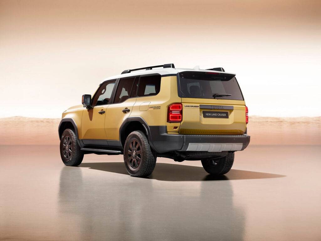 Atgriešanās pie saknēm: pilnīgi jaunā Toyota Land Cruiser pirmizrāde 22 Atgriešanās pie saknēm: pilnīgi jaunā Toyota Land Cruiser pirmizrāde