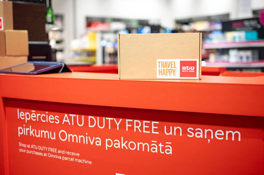 “ATU Duty Free” sadarbībā ar “Omniva” ievieš inovatīvu pakalpojumu - pirkumus lidostā varēs nosūtīt uz jebkuru pakomātu Baltijā