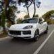 “Porsche” prezentē trešo “Cayenne” “E-Hybrid” versiju