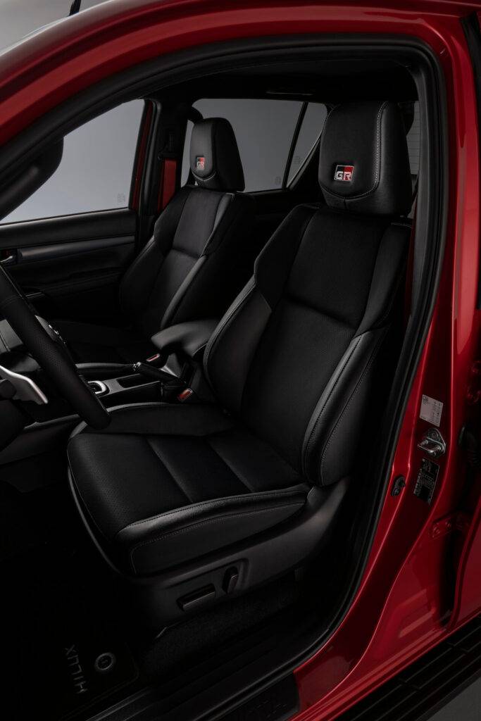 Jaunais Hilux GR SPORT ar nebijušu veiktspēju 22 Jaunais Hilux GR SPORT ar nebijušu veiktspēju