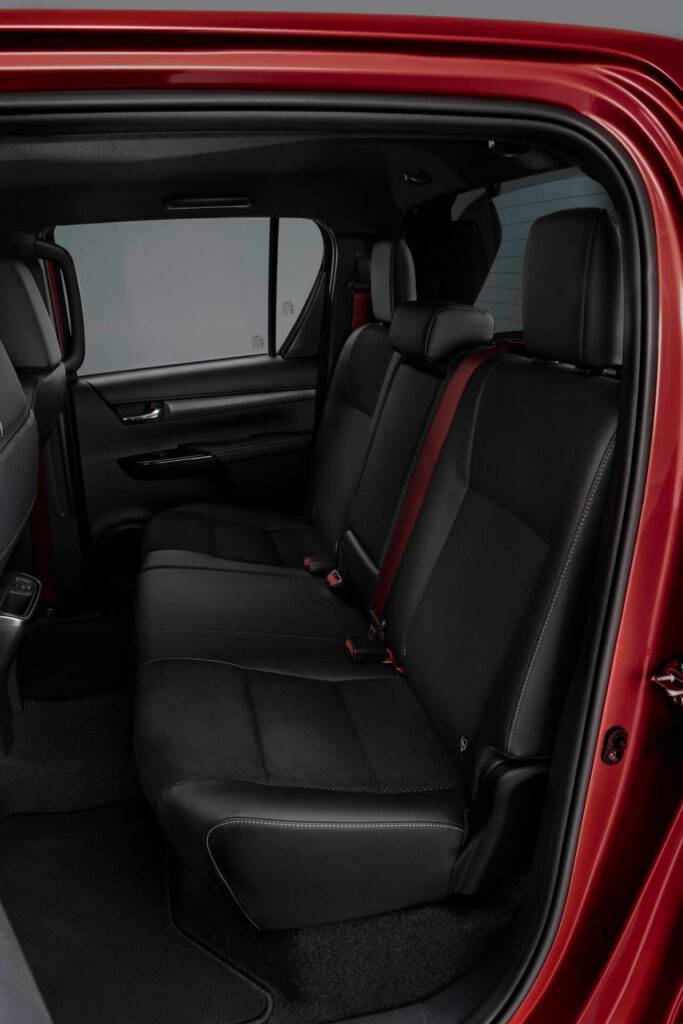 Jaunais Hilux GR SPORT ar nebijušu veiktspēju 23 Jaunais Hilux GR SPORT ar nebijušu veiktspēju