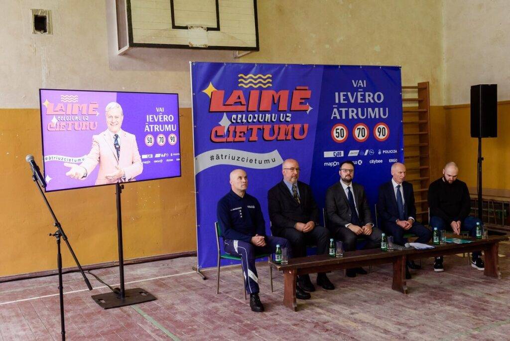 CSDD sociālajā kampaņā informē par ātruma pārsniegšanas bīstamību – pat neliela ātruma pārsniegšana būtiski ietekmē ceļu satiksmes negadījuma sekas 12 CSDD sociālajā kampaņā informē par ātruma pārsniegšanas bīstamību – pat neliela ātruma pārsniegšana būtiski ietekmē ceļu satiksmes negadījuma sekas