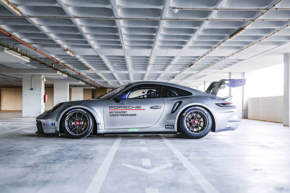 Latvijas pārstāvis Portugālē cīnās par “Porsche Junior” titulu (Video) 22 Latvijas pārstāvis Portugālē cīnās par “Porsche Junior” titulu