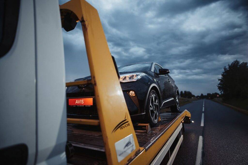 Bīstamie braukšanas apstākļi ziemā: kā rīkoties, ja noticis ceļu satiksmes negadījums 5 Bīstamie braukšanas apstākļi ziemā: kā rīkoties, ja noticis ceļu satiksmes negadījums