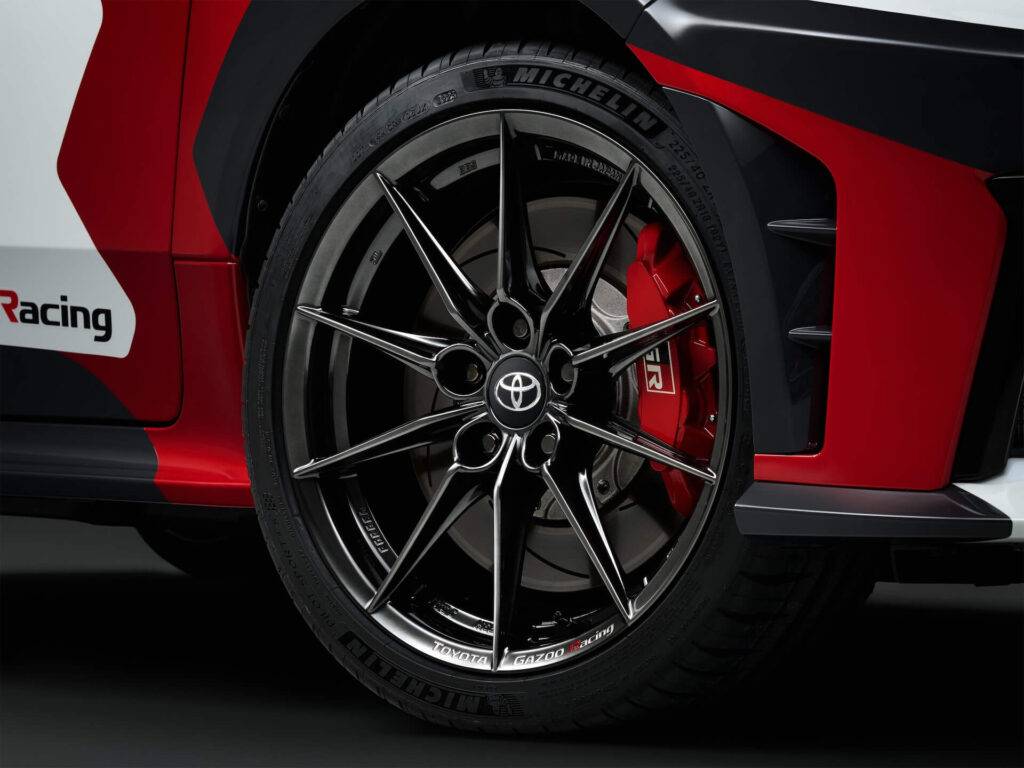 Montekarlo rallijā prezentētas divas ekskluzīvas Toyota GR Yaris versijas 17 Montekarlo rallijā prezentētas divas ekskluzīvas Toyota GR Yaris versijas