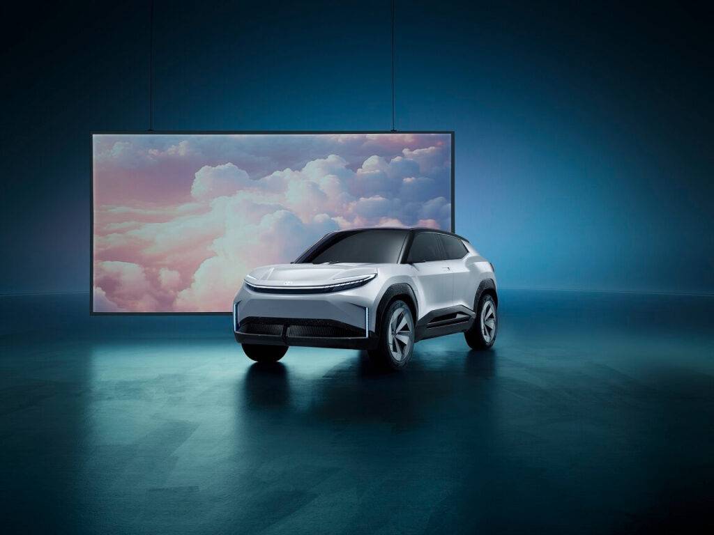 Toyota atklāj jaunu Eiropas tirgum domātu elektrisko Urban SUV 13 Toyota atklāj jaunu Eiropas tirgum domātu elektrisko Urban SUV