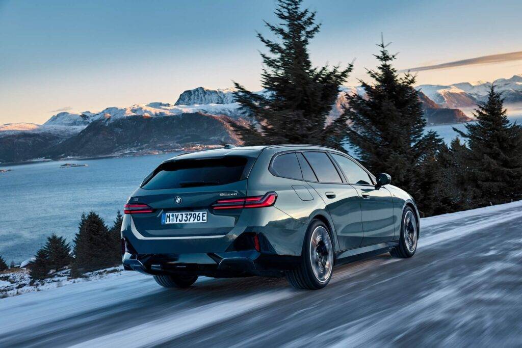 Jaunais BMW Touring modelis: sportisks, elegants, daudzpusīgs un tagad arī pilnībā elektrisks