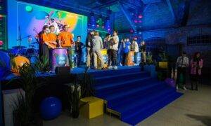 Sākas pieteikšanās skolēnu erudīcijas konkursam "FIZMIX Eksperiments"