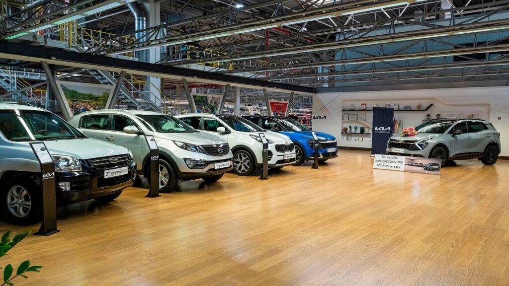 Kia svin apaļu jubileju – divas desmitgades Slovākijā 14 Kia svin apaļu jubileju – divas desmitgades Slovākijā