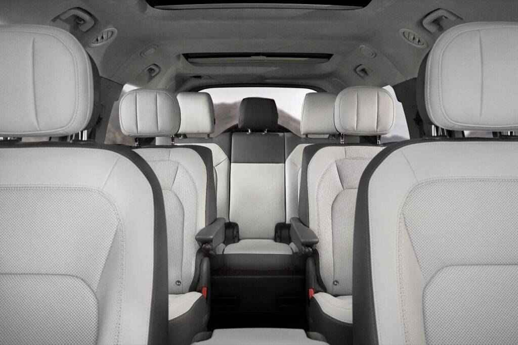 Jaunais Defender: vairāk tehnoloģiju un iespēju 9 Jaunais Defender: vairāk tehnoloģiju un iespēju