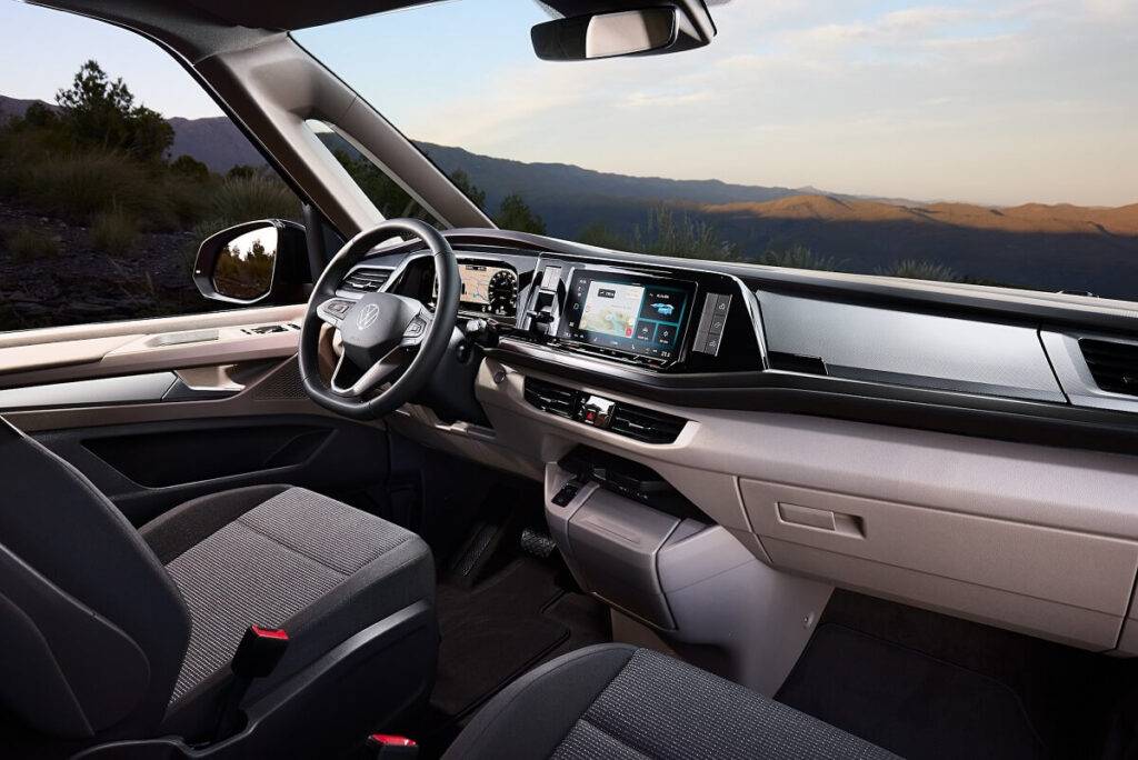 Pasaules pirmizrādi piedzīvo jaunais Volkswagen California kemperis – tagad pieejams arī kā plug-in hibrīds 14 Pasaules pirmizrādi piedzīvo jaunais Volkswagen California kemperis