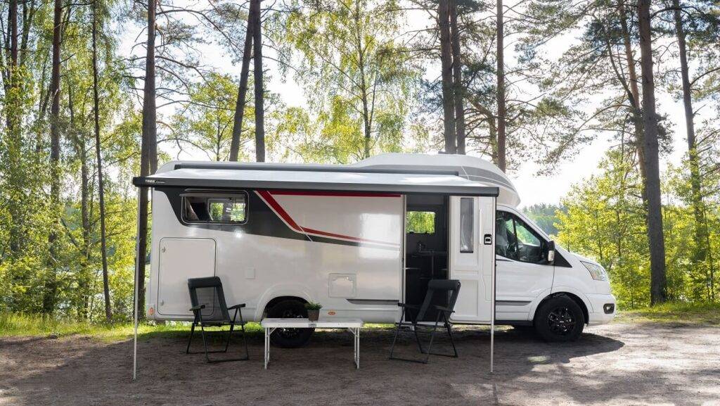 Vasara ar kemperi: kā izvēlēties piemērotāko kempinga vietu?