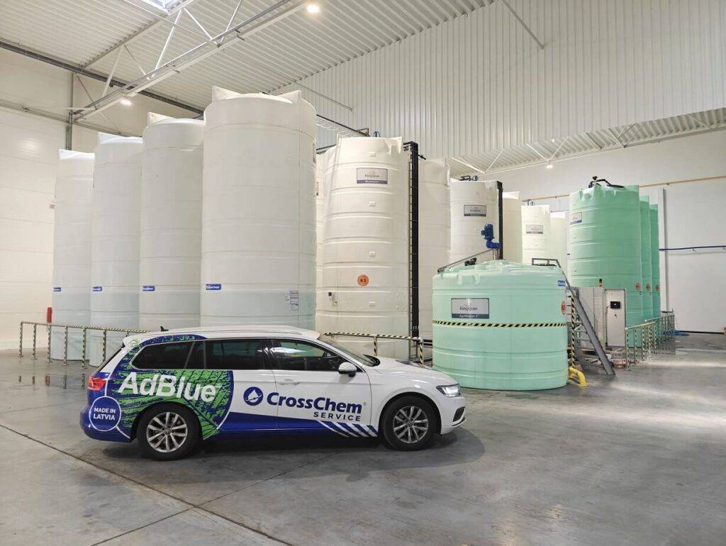 “CrossChem” atklāj divas jaunas ražotnes Centrāleiropā