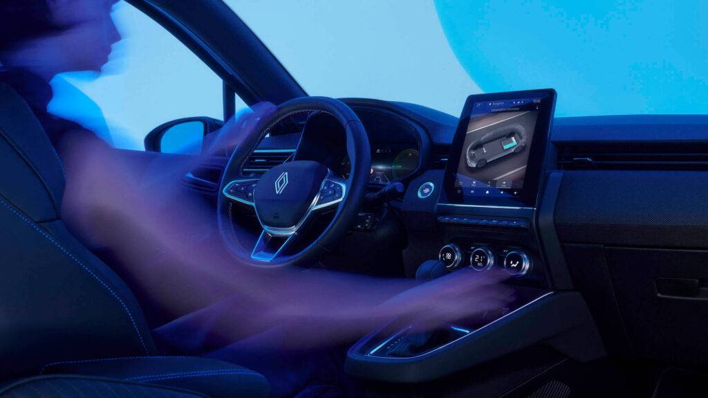 Automobiļa centrālā skārienekrāna evolūcija