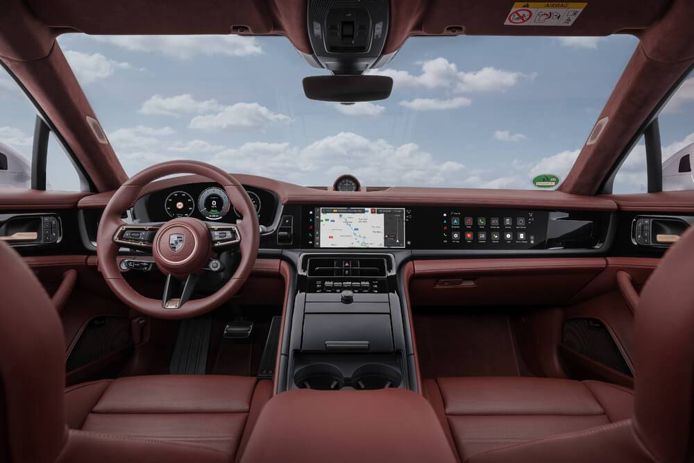 Jaunā "Panamera Turbo S E-Hybrid" un "Panamera GTS" – dinamisma virsotne 13 Jaunā "Panamera Turbo S E-Hybrid" un "Panamera GTS" – dinamisma virsotne