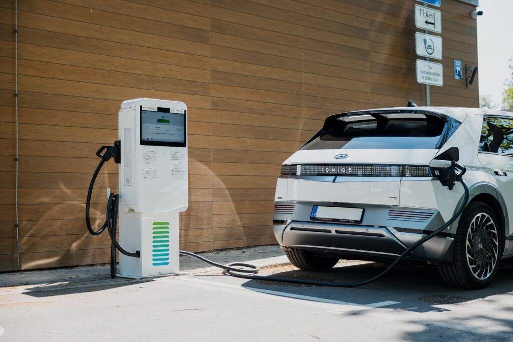 Kam ticēt un kam neticēt – četri mīti par elektroauto 5 Kam ticēt un kam neticēt – četri mīti par elektroauto