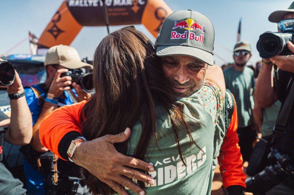 Dacia Sandriders iegūst zeltu Marokā, iegūstot pirmo un otro vietu 17 Dacia Sandriders iegūst zeltu Marokā, iegūstot pirmo un otro vietu