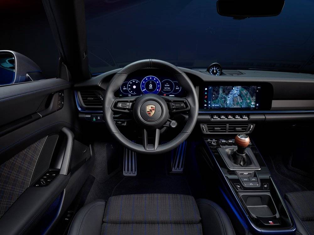 “Porsche” paplašina jaunā “911” klāstu ar “911 Carrera T” 20 911 Carrera T Cabriolet