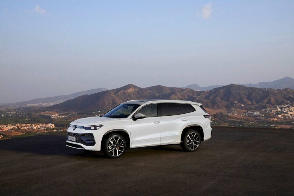 Jaunais Volkswagen Tayron pieejams Latvijā: ietilpīgs plug-in hibrīds ar līdz pat 120 km elektriskajā režīmā 14 Jaunais Volkswagen Tayron pieejams Latvijā