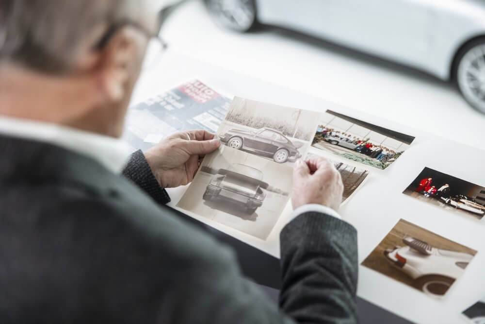 Unikāli kadri un nedzirdētas anekdotes: “Porsche” laiž klajā mini seriālu par “Porsche Turbo” vēsturi 20 Unikāli kadri un nedzirdētas anekdotes: “Porsche” laiž klajā mini seriālu par “Porsche Turbo” vēsturi