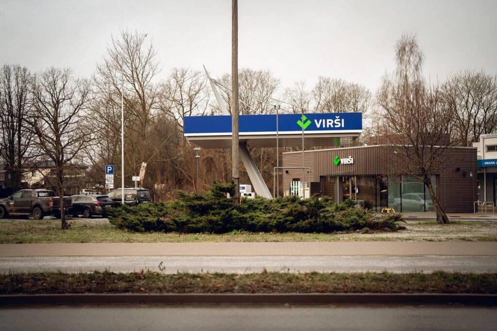 Investējot 1,3 miljonus eiro, “Virši” atklāj jaunu uzpildes staciju Ziepniekkalnā 7 Investējot 1,3 miljonus eiro, “Virši” atklāj jaunu uzpildes staciju Ziepniekkalnā