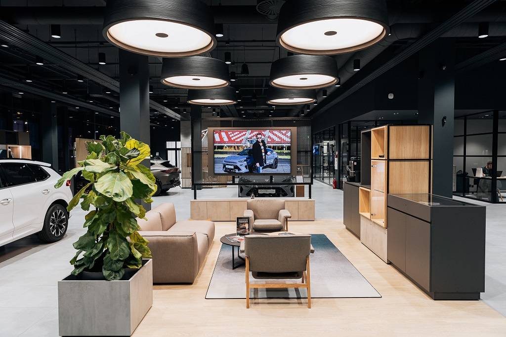 “AUTOBRAVA Motors” dīlercentrs Pārdaugavā – lielākais CUPRA Garage autosalons Baltijā 19 “AUTOBRAVA Motors” dīlercentrs Pārdaugavā – lielākais CUPRA Garage autosalons Baltijā, modernākās tehnoloģijas virsbūvju remontā un augstas kvalitātes servisa centrs