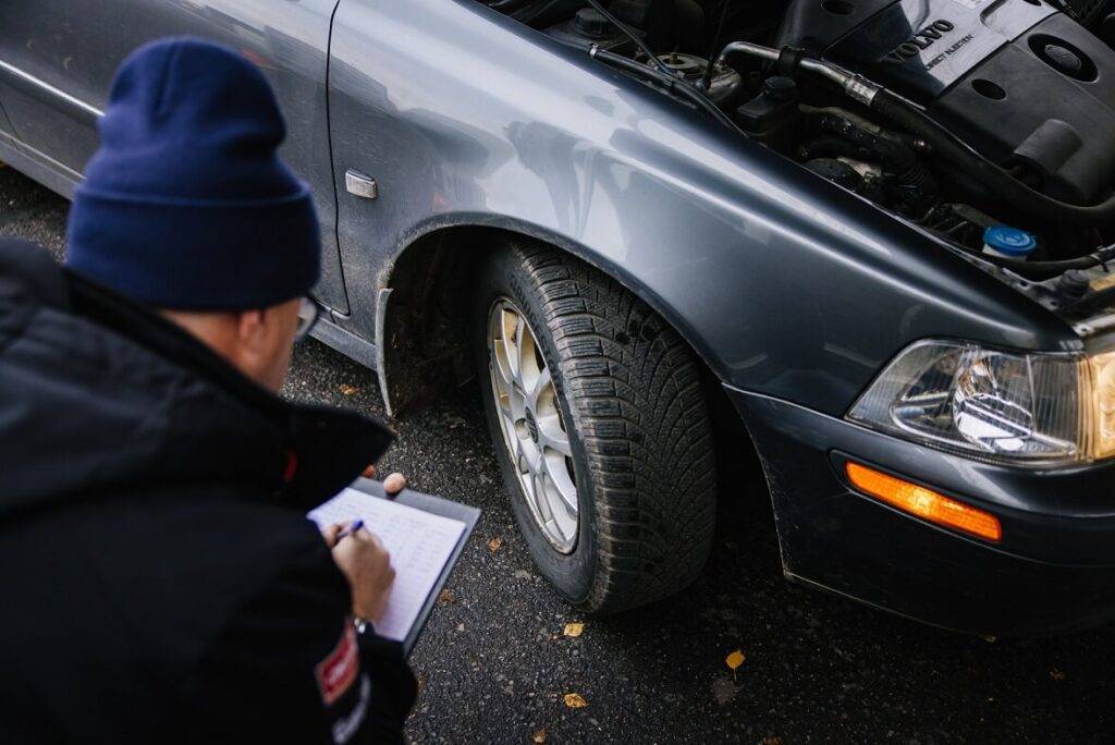 Autovadītāji kļūst arvien apzinīgāki: bezmaksas auto pārbaudes liecina par gatavību ziemai 7 Autovadītāji kļūst arvien apzinīgāki: bezmaksas auto pārbaudes liecina par gatavību ziemai
