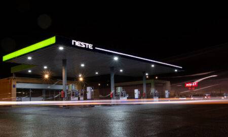 Neste atklāj jaunu degvielas uzpildes staciju Ventspilī