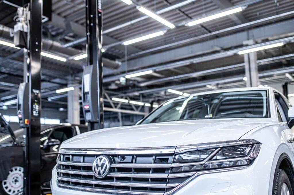 “AUTOBRAVA Motors” dīlercentrs Pārdaugavā kļūst par autorizētu Volkswagen un Volkswagen komerctransporta servisu 8 “AUTOBRAVA Motors” dīlercentrs Pārdaugavā kļūst par autorizētu Volkswagen un Volkswagen komerctransporta servisu