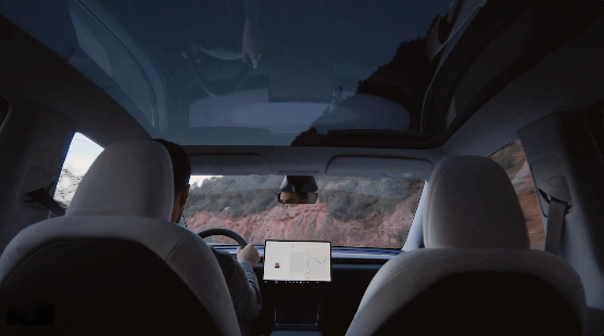 Tesla ir laidusi klajā modernizēto Y Juniper modeli 10 Tesla ir laidusi klajā modernizēto modeli Y Juniper