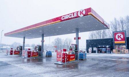 “Circle K” investē 2,5 miljonus eiro modernā degvielas uzpildes stacijā Jelgavā