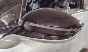 Auto detaļu zagļi visvairāk iecienījuši BMW spoguļus