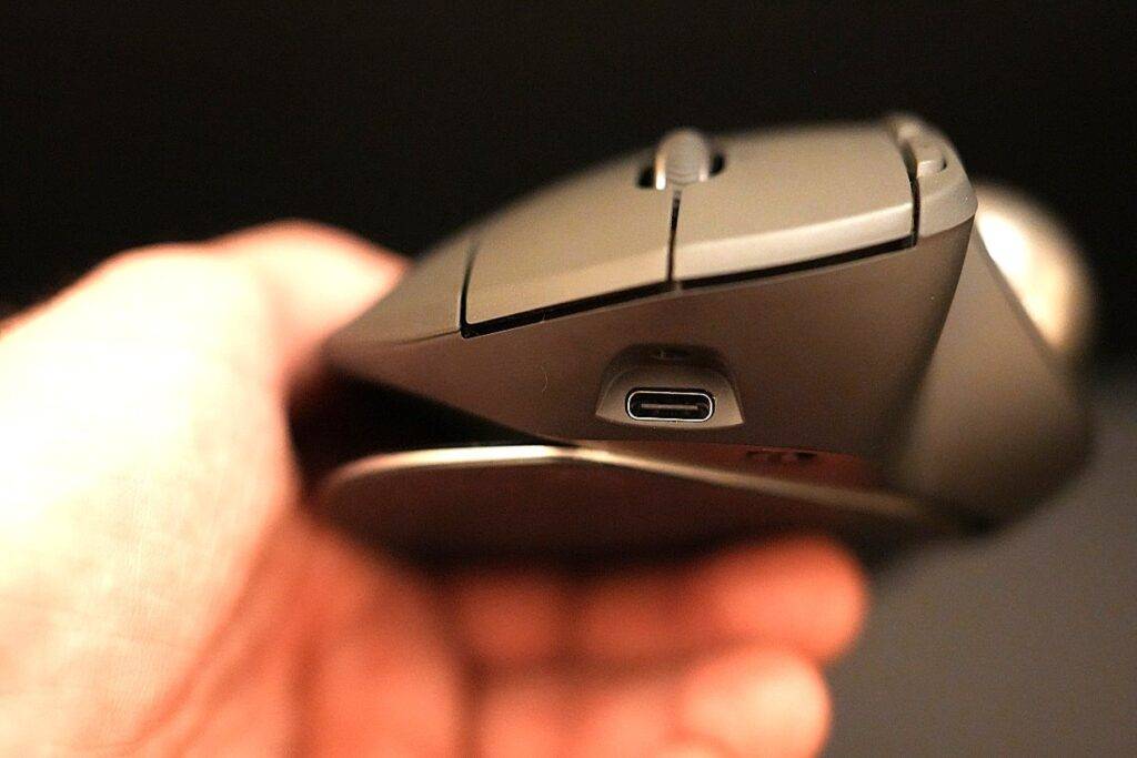 Datorpeles Logitech MX ERGO S apskats: Efektīvs risinājums plaukstas slodzes samazināšanai 23 Datorpeles Logitech MX ERGO S apskats