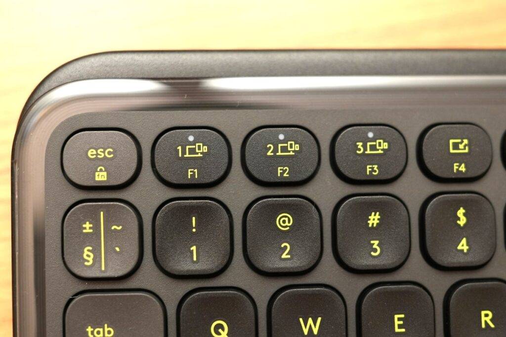 Mazs izmērs, laba funkcionalitāte: Logitech Pop Icon Keys apskats 19 Logitech Pop Icon Keys apskats