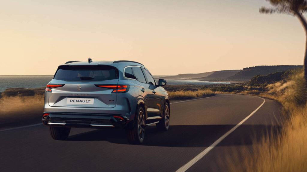 Jaunais RENAULT ESPACE – modernizēts dizains visefektīvākajam ģimenes hibrīdautomobilim tirgū 22 Jaunais RENAULT ESPACE – modernizēts dizains visefektīvākajam ģimenes hibrīdautomobilim tirgū