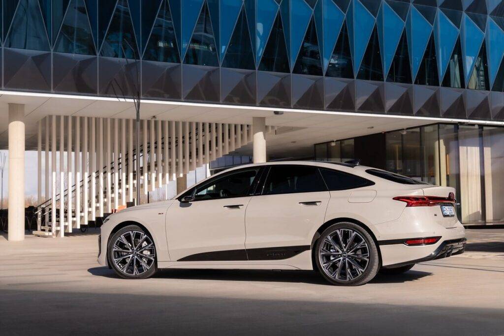 Ekstravagantais un dinamiskais Audi A6 Sportback e-tron Latvijā 15 Ekstravagantais un dinamiskais Audi A6 Sportback e-tron Latvijā