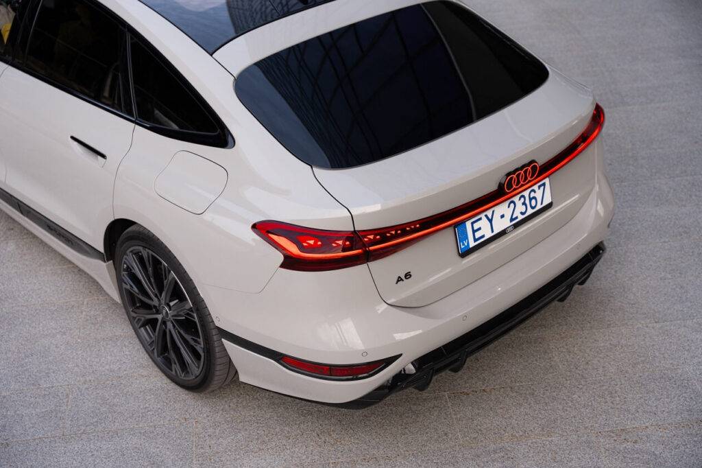 Ekstravagantais un dinamiskais Audi A6 Sportback e-tron Latvijā 16 Ekstravagantais un dinamiskais Audi A6 Sportback e-tron Latvijā