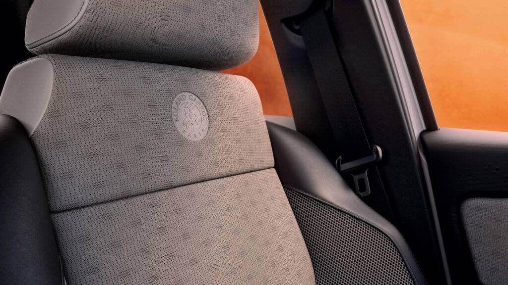 RENAULT 5 E-TECH ELECTRIC – sākas ROLAND-GARROS īpašā izlaiduma pasūtīšana 15 RENAULT 5 E-TECH ELECTRIC – sākas ROLAND-GARROS īpašā izlaiduma pasūtīšana