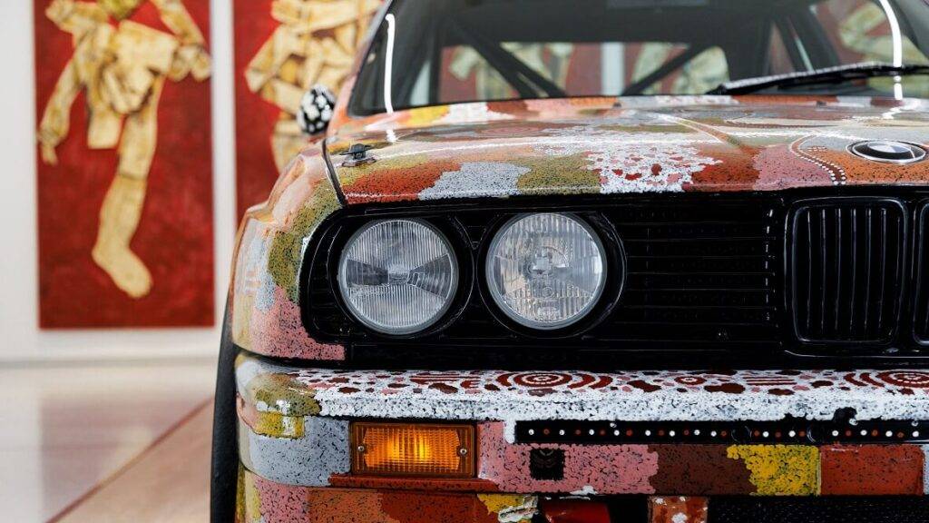 BMW Bratislavā: BMW Art Car World Tour izstāde atklāta Danubiana muzejā 11 BMW automobiļi Bratislavā: BMW Art Car World Tour izstāde atklāta Danubiana muzejā