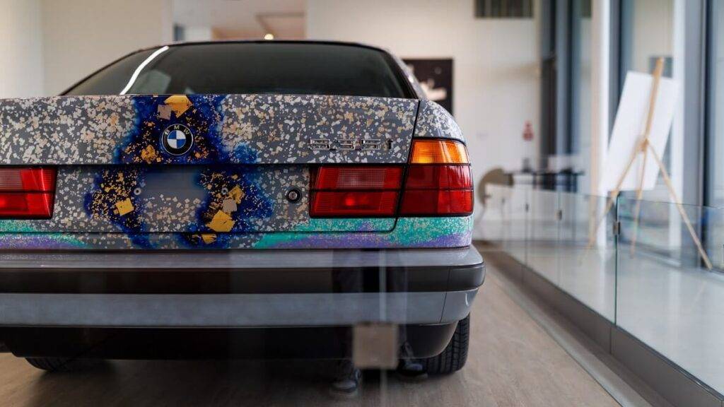 BMW Bratislavā: BMW Art Car World Tour izstāde atklāta Danubiana muzejā 9 BMW automobiļi Bratislavā: BMW Art Car World Tour izstāde atklāta Danubiana muzejā