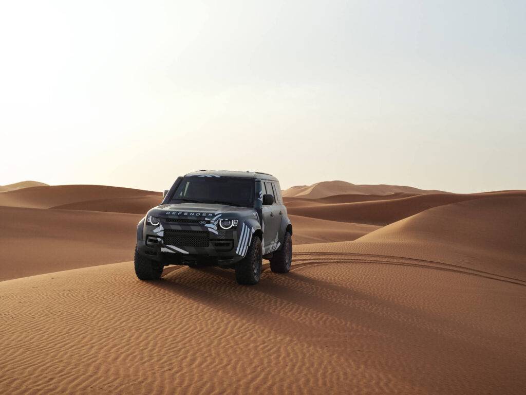 „Dakāras rallija“ ātrumposmu uzvarētāja Sāra Praisa 2026. gadā startēs ar „Defender“ 13 „Dakāras rallija“ ātrumposmu uzvarētāja Sāra Praisa 2026. gadā startēs ar „Defender“